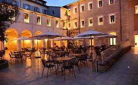 Hotellerie Notre Dame De Lumieres